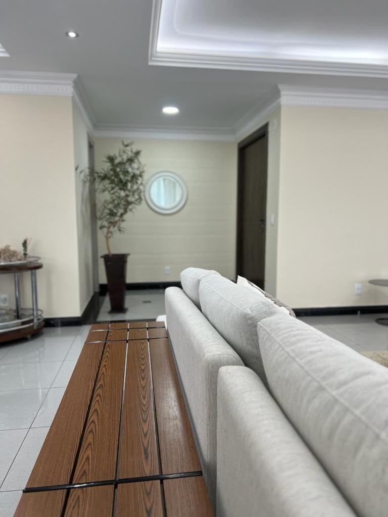 Em Edificio 100% Mobiliado Temporada * Manaus